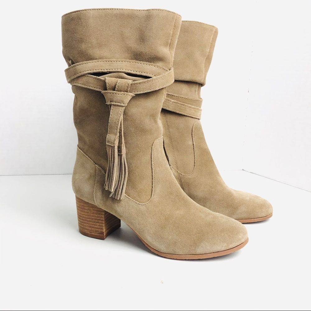 COPY - Tahari Mid calc johnny tassel boots